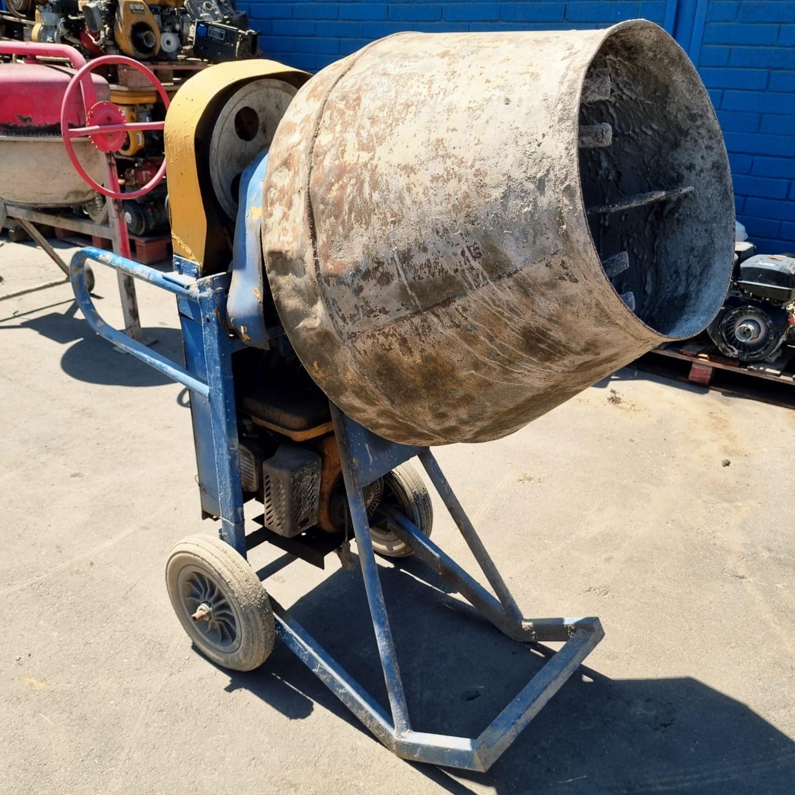 Betonera 150 Litros Volteo Directo Bencinera Ey20 5.0hp Nro.10