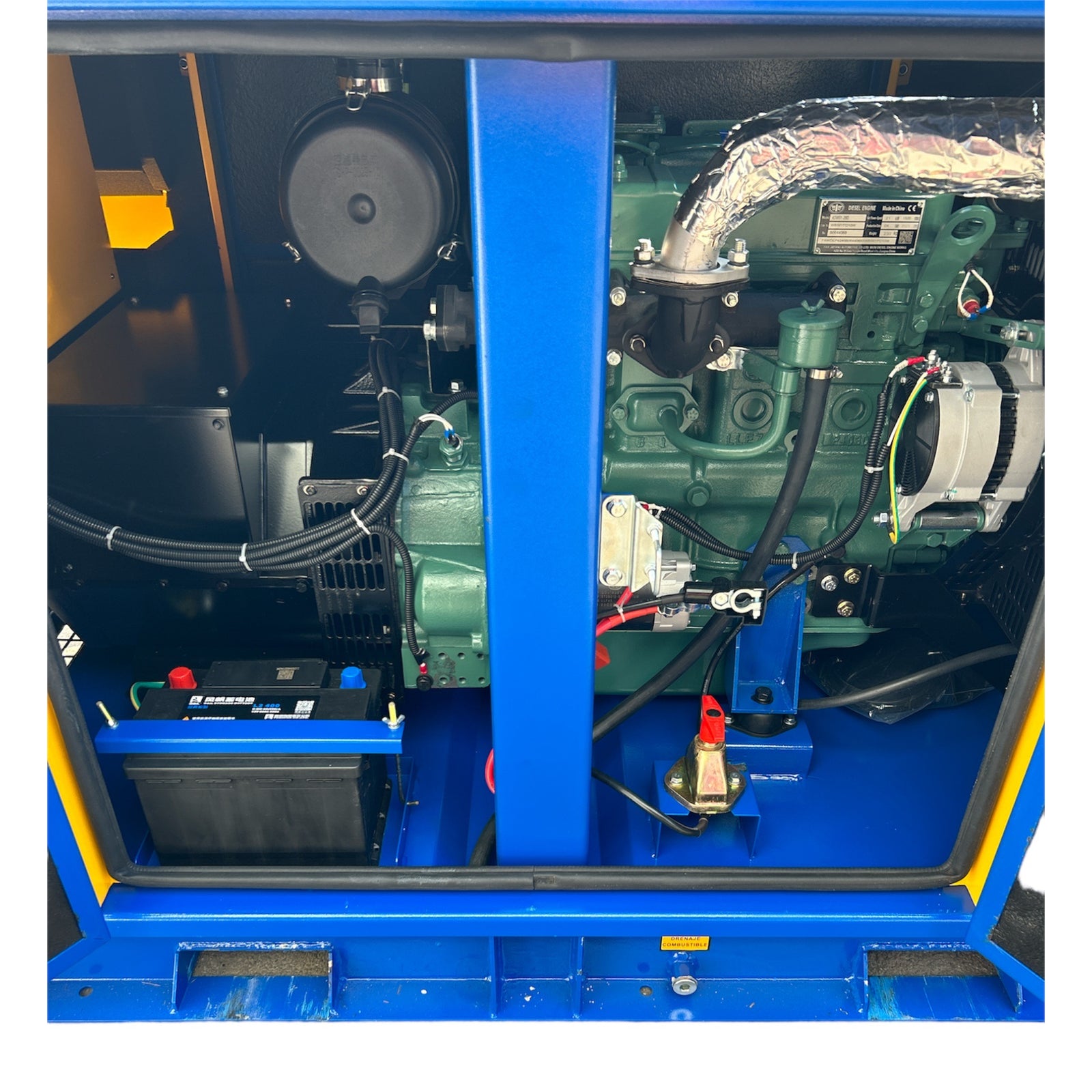 Generador Diesel 22kVA Trifásico 380V Refrigerado por Agua con Partida Eléctrica