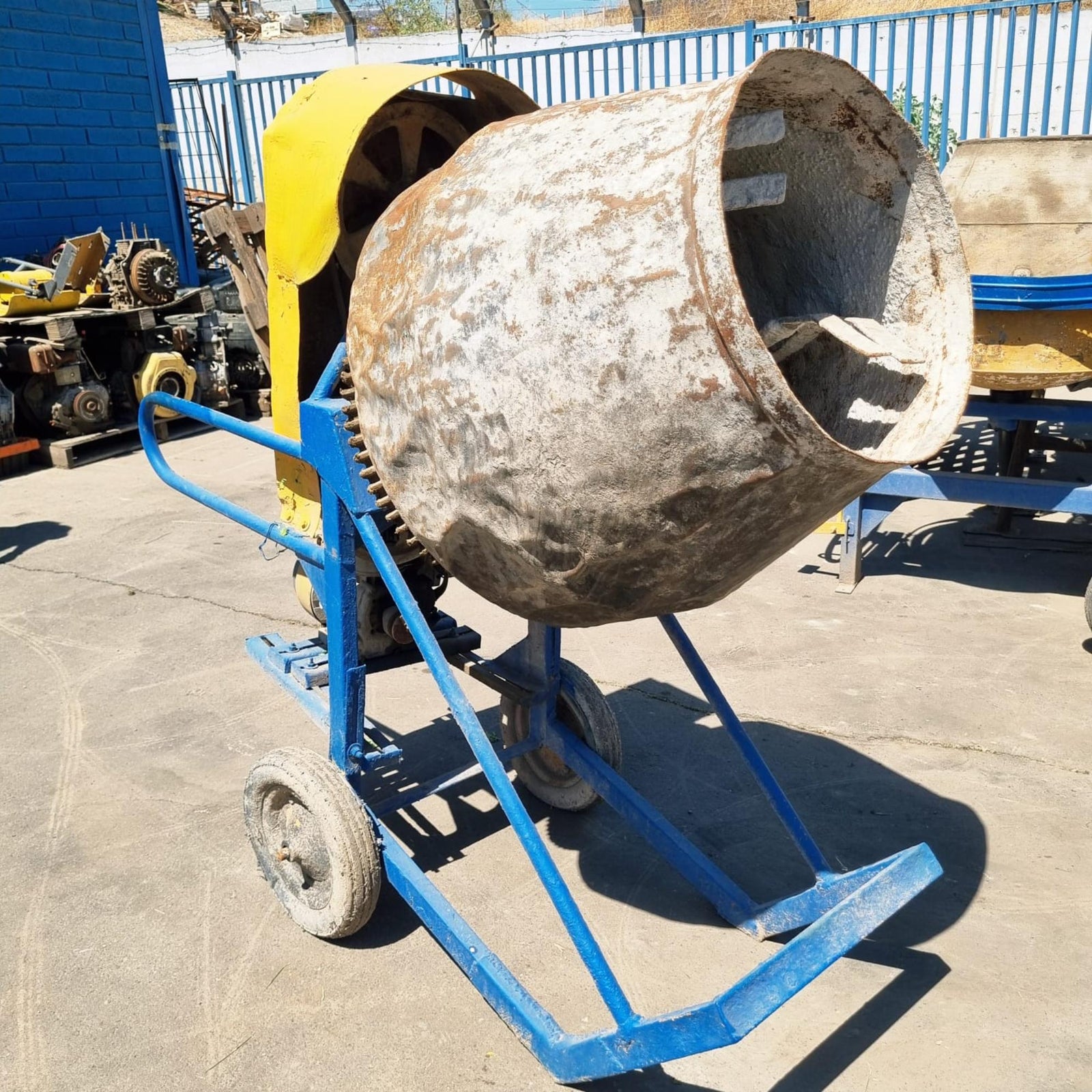 Betonera 150 Litros Volteo Directo Bencinera Ey20 5.0hp Nro.13