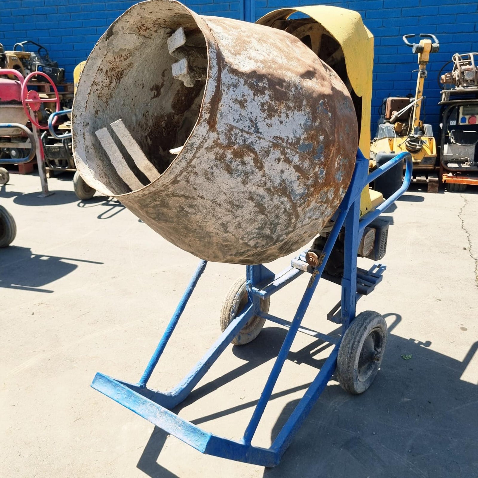 Betonera 150 Litros Volteo Directo Bencinera Ey20 5.0hp Nro.13