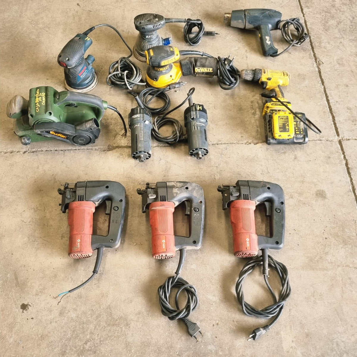 Lote 11 Herramientas de Carpinteria Lijadora Orbital, Sierra Vaivén, Tupi Fresadora