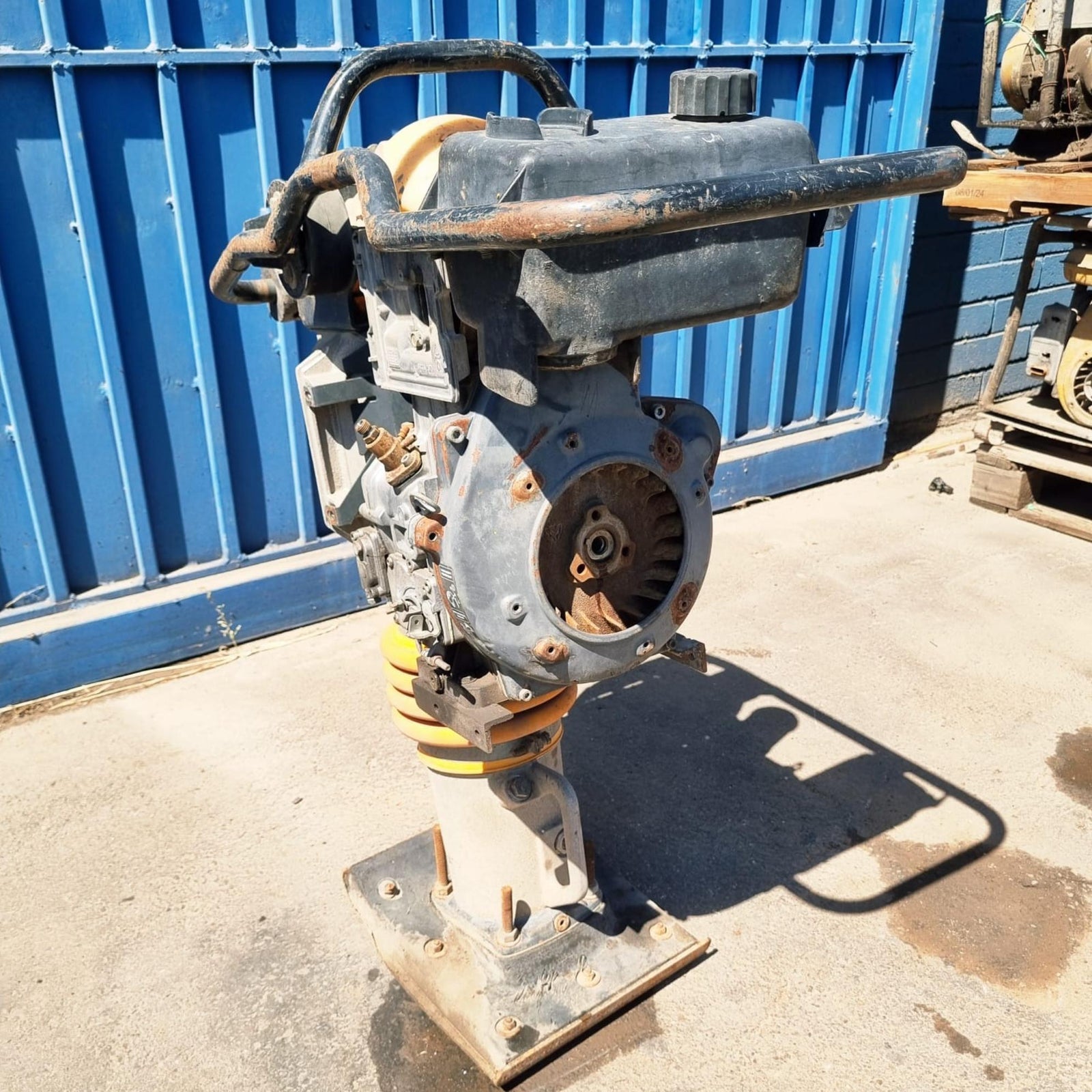 Vibropison Bomag Bt80D Diesel Nro.02