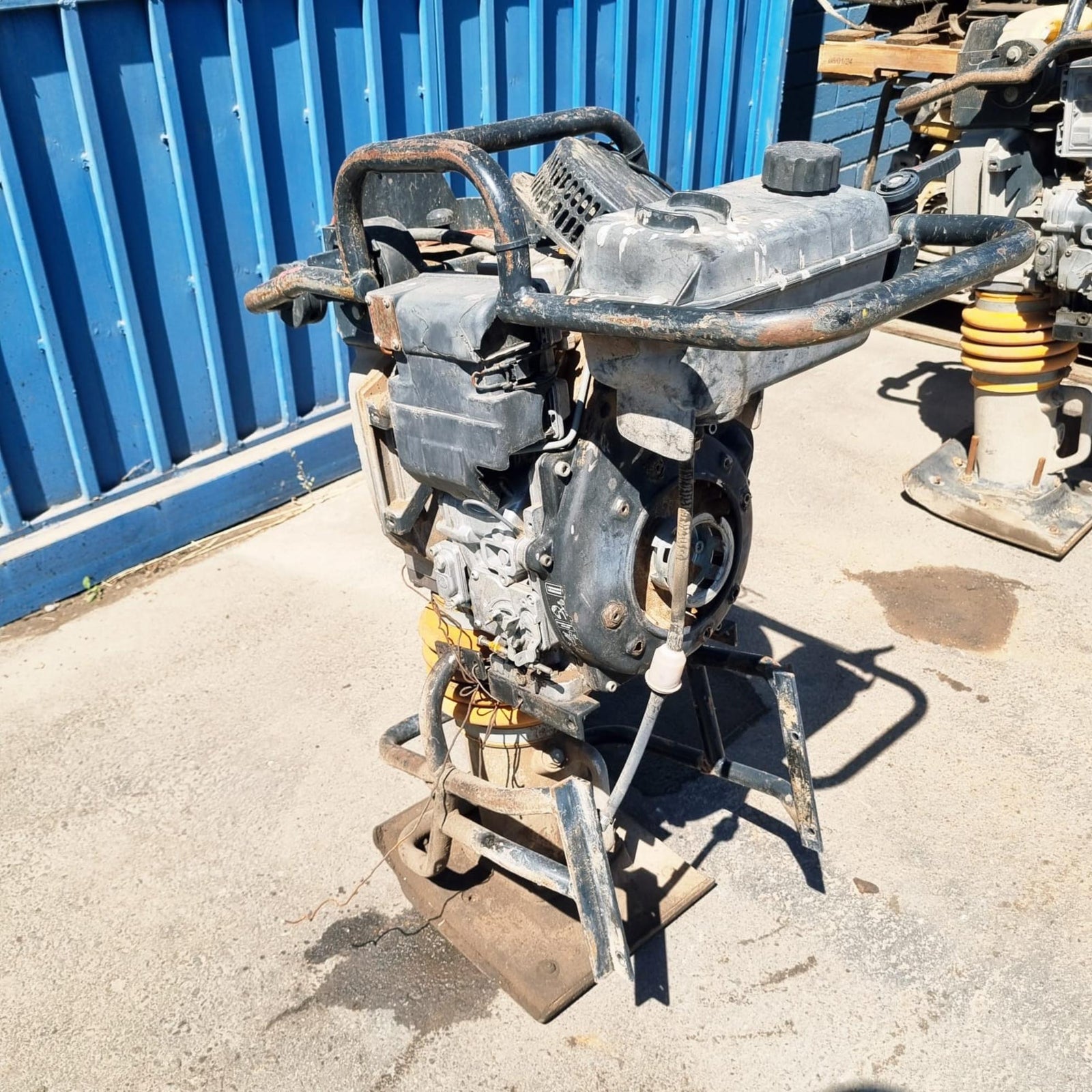 Vibropison Bomag Bt80D Diesel Nro.03