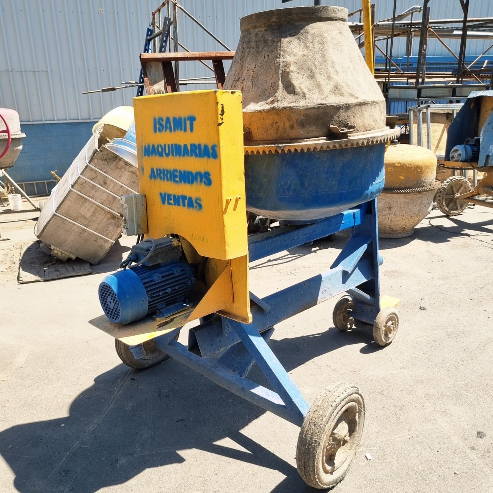 Betonera 200 Litros Volteo Lateral Electrica 1.5HP Nro.08