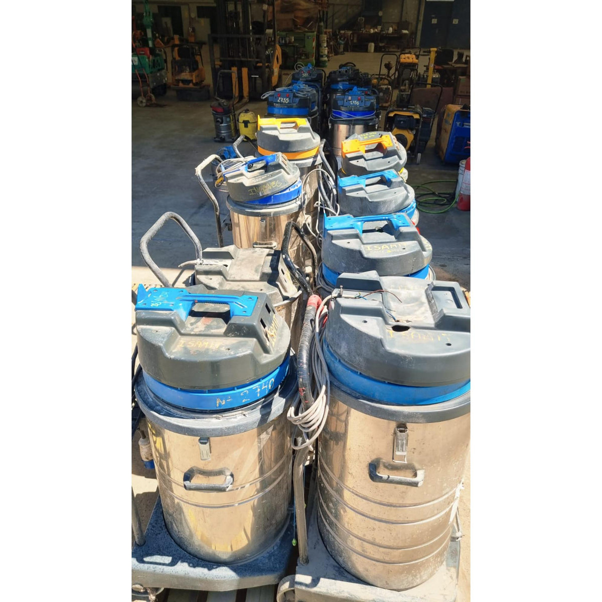 Lote de 30 Aspiradora Glanz y Camell 30 y 60 Litros No Operativas